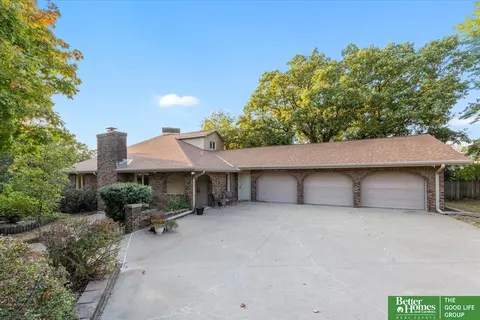 6420 S 244th Plz, Elkhorn, NE 68022