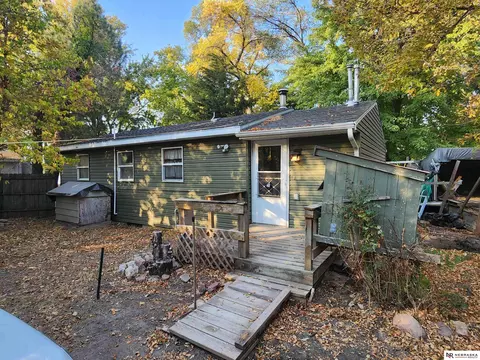 2947 S 77 Hwy, Fremont, NE 68025