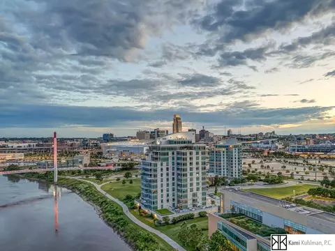 444 Riverfront Plz #702, Omaha, NE 68102