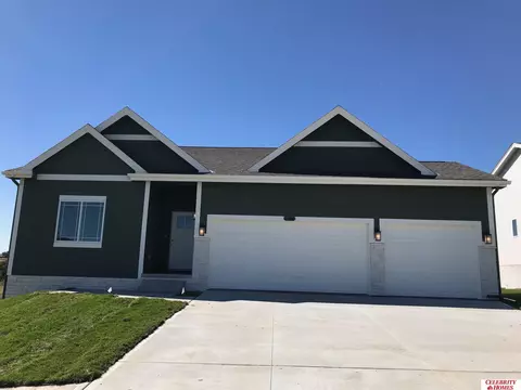 8127 S 198 St, Gretna, NE 68028