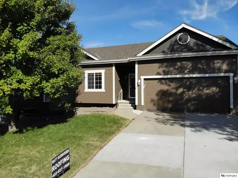 15114 Meredith Ave, Omaha, NE 68116