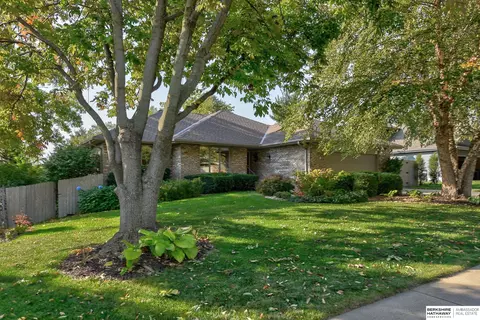 9909 Ohio St, Omaha, NE 68134