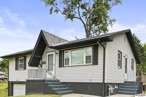 3918 Nebraska Ave, Omaha, NE 68111
