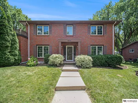 5621 Calvert St, Lincoln, NE 68506