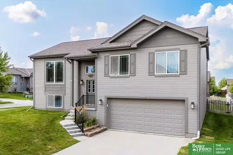 14624 Craig St, Bennington, NE 68007