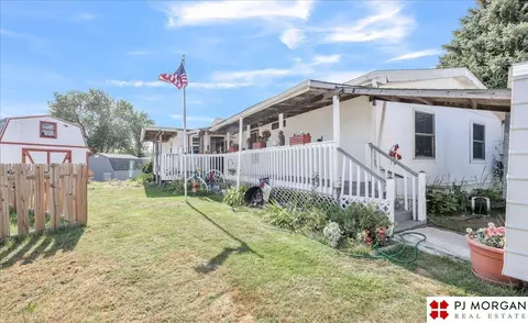 15053 Howe Plz, Omaha, NE 68144