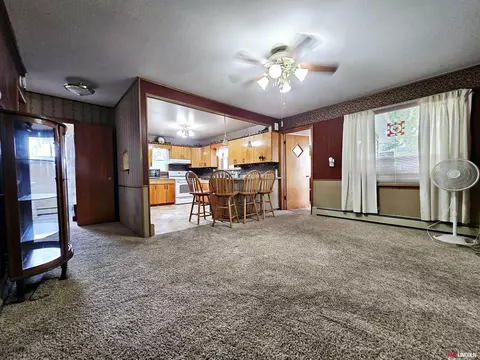 112 S Main St, Sutton, NE 68979 photo 9