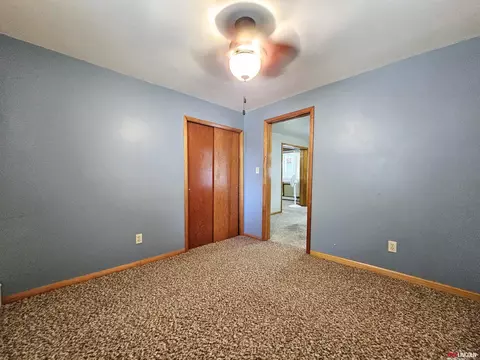 112 S Main St, Sutton, NE 68979 photo 4