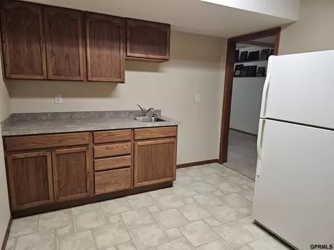 709 Springview Cir, Beatrice, NE 68310 photo 22