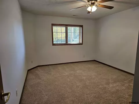 709 Springview Cir, Beatrice, NE 68310 photo 18