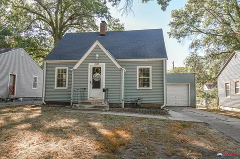 3825 A St, Lincoln, NE 68510