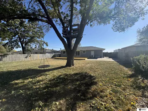 Exterior - 616 W Pine St, Ceresco, NE 68017 photo 3 of 4