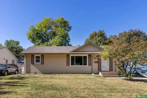 1860 N 84th St, Omaha, NE 68114