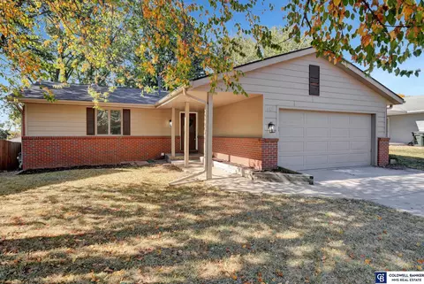 631 N 86th St, Lincoln, NE 68505