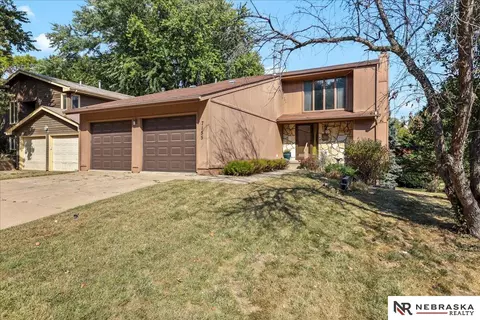 7155 N 81 Plz, Omaha, NE 68122