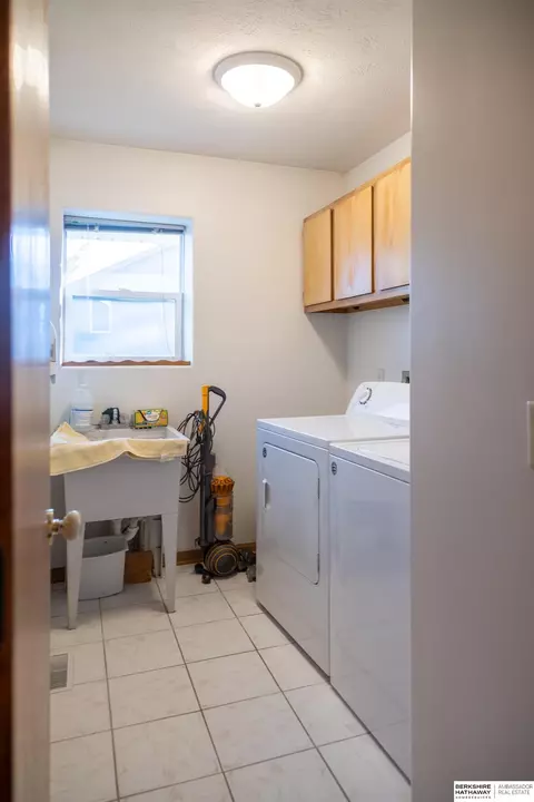 608 2 St, Waterloo, NE 68069 photo 11