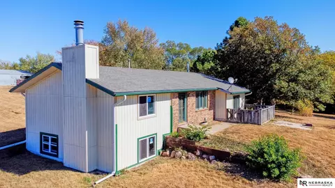5900 W Agnew Rd, Valparaiso, NE 68065