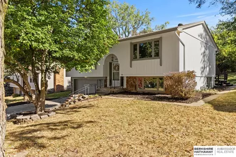 1105 Colorado St, Bellevue, NE 68005