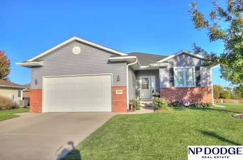 2926 N Laverna St, Fremont, NE 68025
