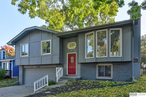 6218 N 109th St, Omaha, NE 68164