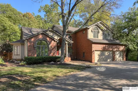 11106 William Plz, Omaha, NE 68144