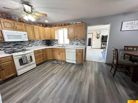 Kitchen - 730 Lisa Ln, Lyons, NE 68038 photo 3 of 4