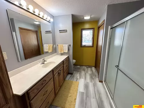 Bath - 730 Lisa Ln, Lyons, NE 68038 photo 1 of 2