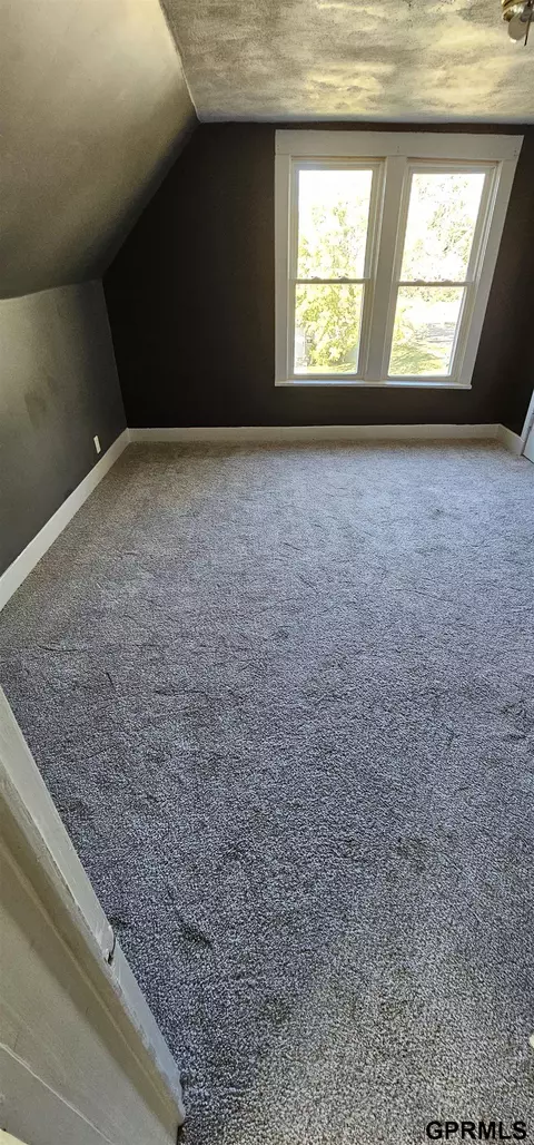 Bedroom - 1023 Ella St, Beatrice, NE 68310 photo 4 of 7