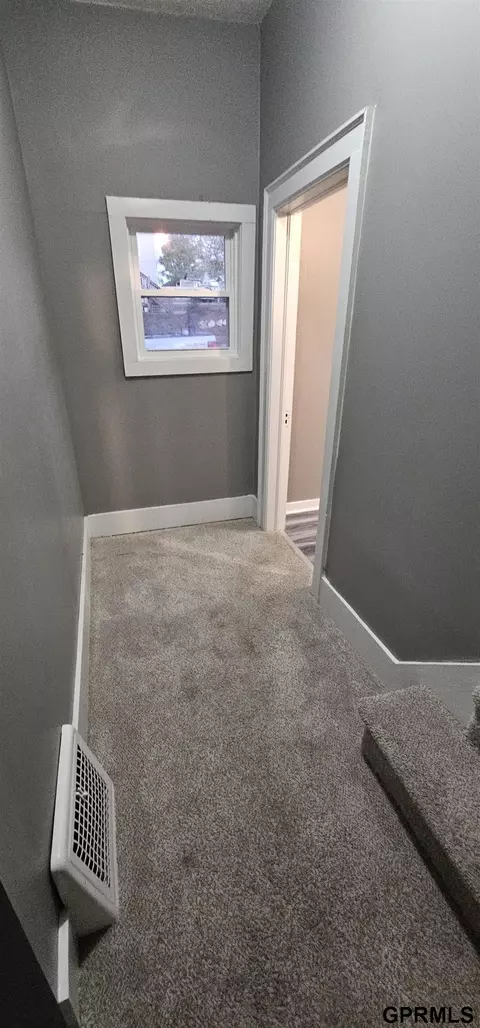 Entry Way - 1023 Ella St, Beatrice, NE 68310 photo 8 of 8