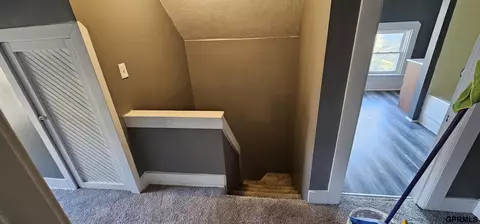 Entry Way - 1023 Ella St, Beatrice, NE 68310 photo 7 of 8