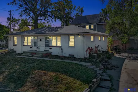 2763 Everett St, Lincoln, NE 68502