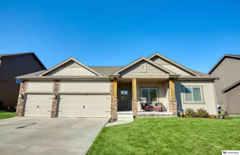 4508 S 199th Ave, Omaha, NE 68135
