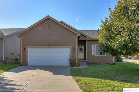 6426 N 142nd Ave, Omaha, NE 68164