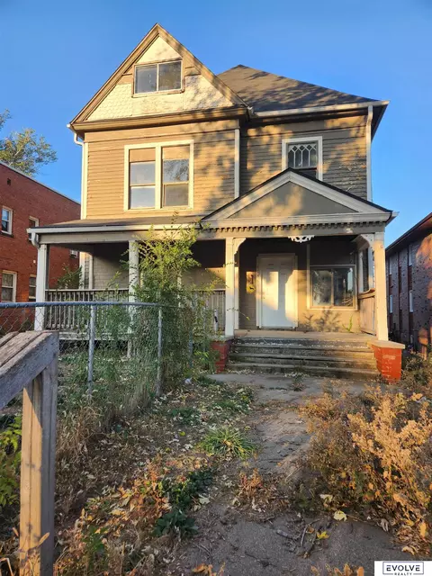 1134 S 32 St, Omaha, NE 68105