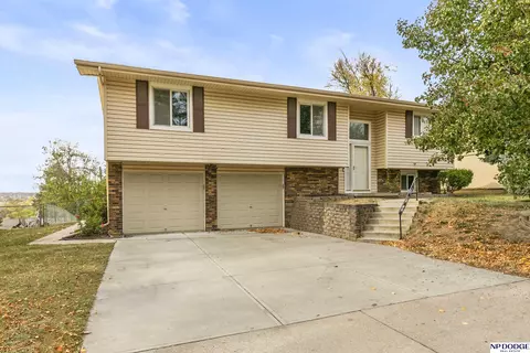 7310 S 49th Ave, Omaha, NE 68157