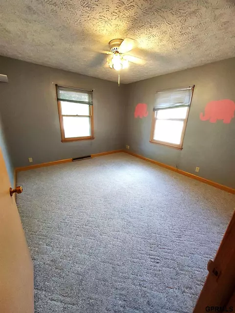 1807 Washington St, Beatrice, NE 68310 photo 5