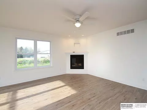 371 Oak St, Dwight, NE 68635 photo 4