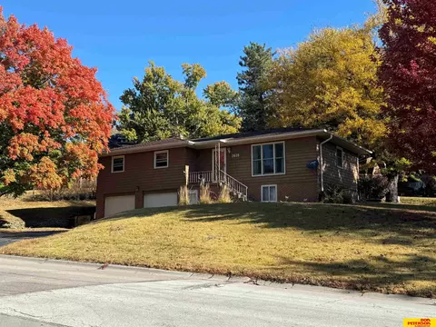 1618 Summit Rd, Tekamah, NE 68061
