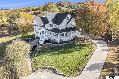 9857 S 240th St, Gretna, NE 68028