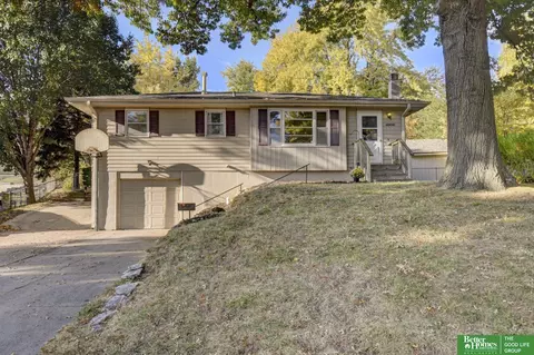 4906 N 95th Cir, Omaha, NE 68134