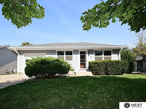 806 W Sumner St, Lincoln, NE 68522