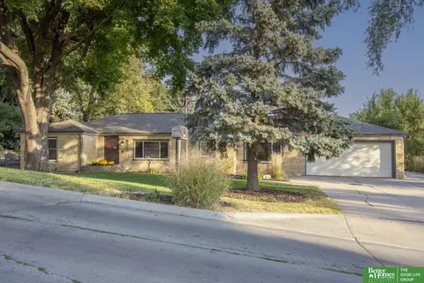 8510 Burt St, Omaha, NE 68114