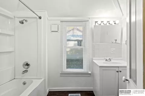 405 9th St, Scribner, NE 68057 photo 8
