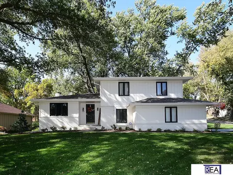 2124 S 118th St, Omaha, NE 68144