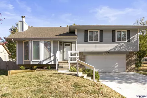 14706 N St, Omaha, NE 68137