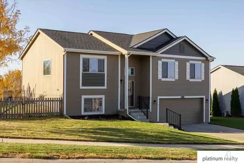 16409 Lilac St, Omaha, NE 68116