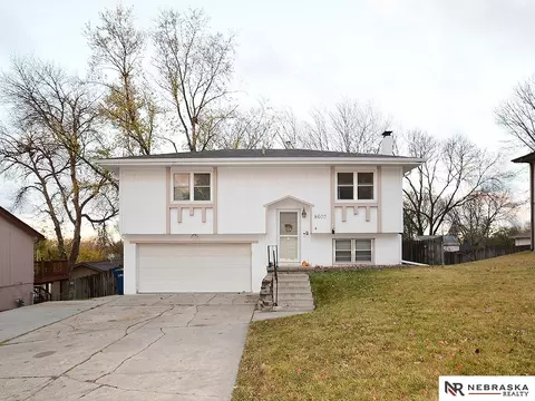 8602 S 45th Ave, Bellevue, NE 68157