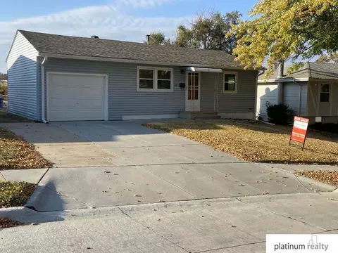 1008 Scott St, Plattsmouth, NE 68048