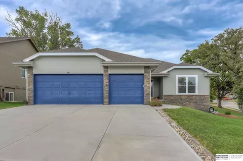 345 Eastwood Dr, Louisville, NE 68037