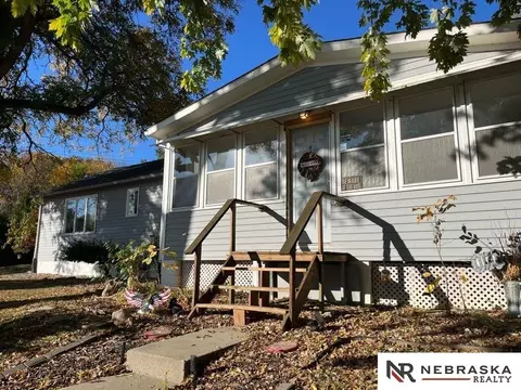 604 N 14th St, Tekamah, NE 68061